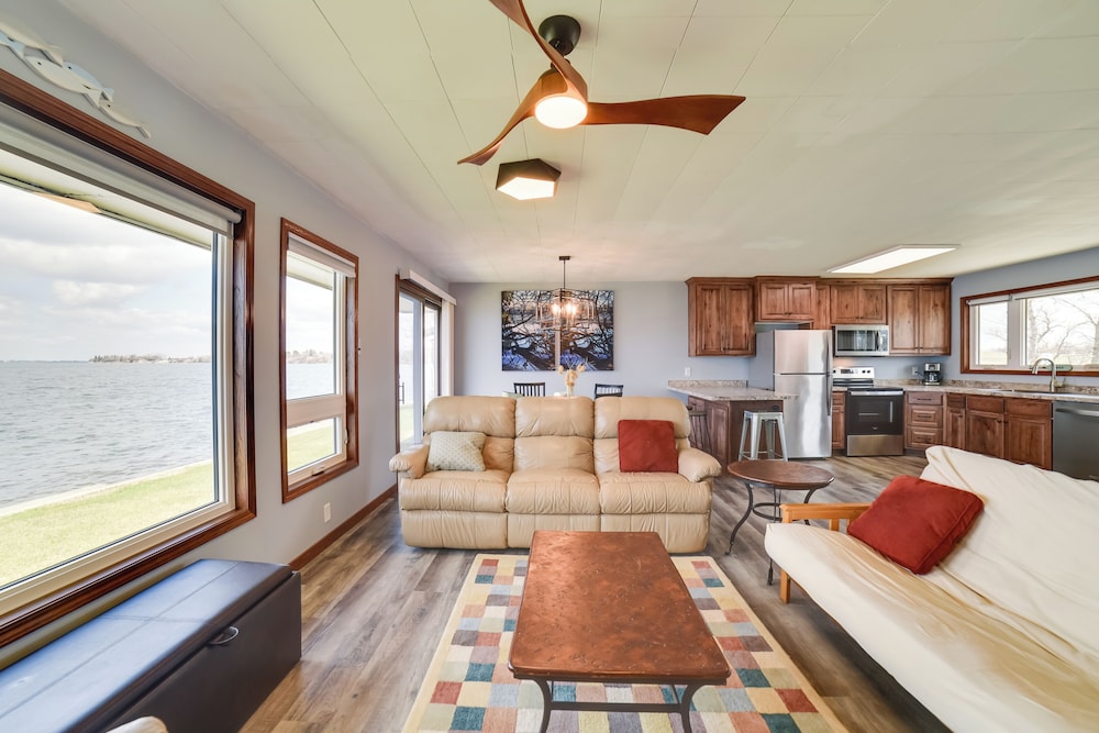 BBQ Ready: Lakefront Retreat in Watertown