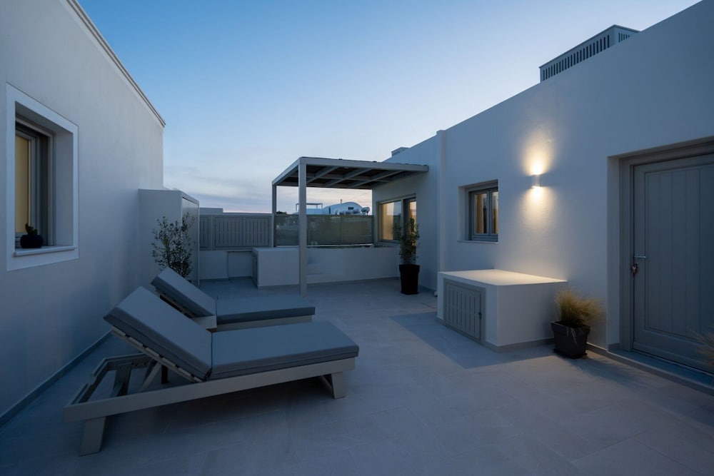 Sea Serenity Villas with Private Jacuzzi view 5