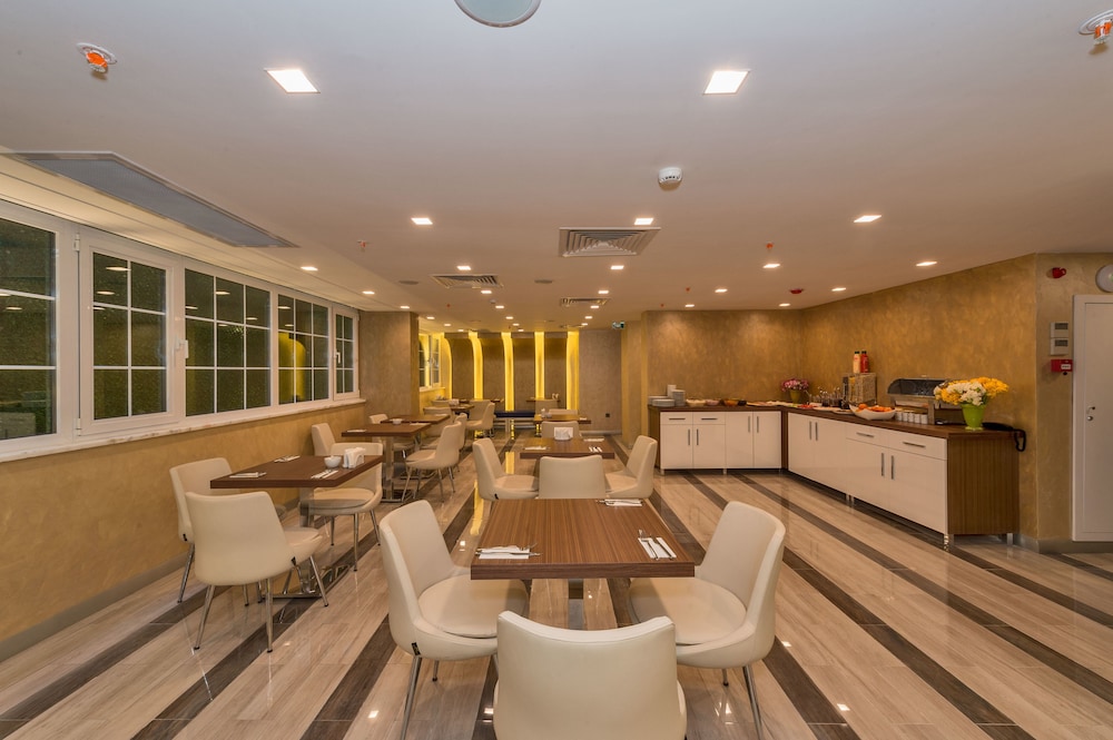 Inntel Hotel Istanbul - Image 37