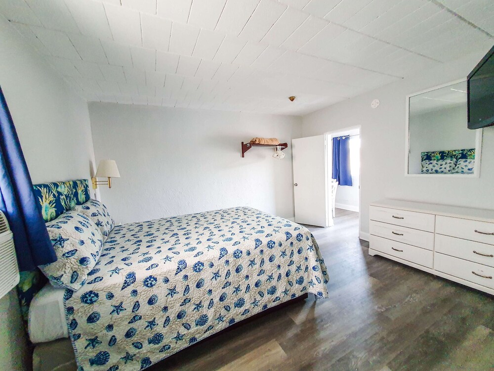 The Coral Sands Motel