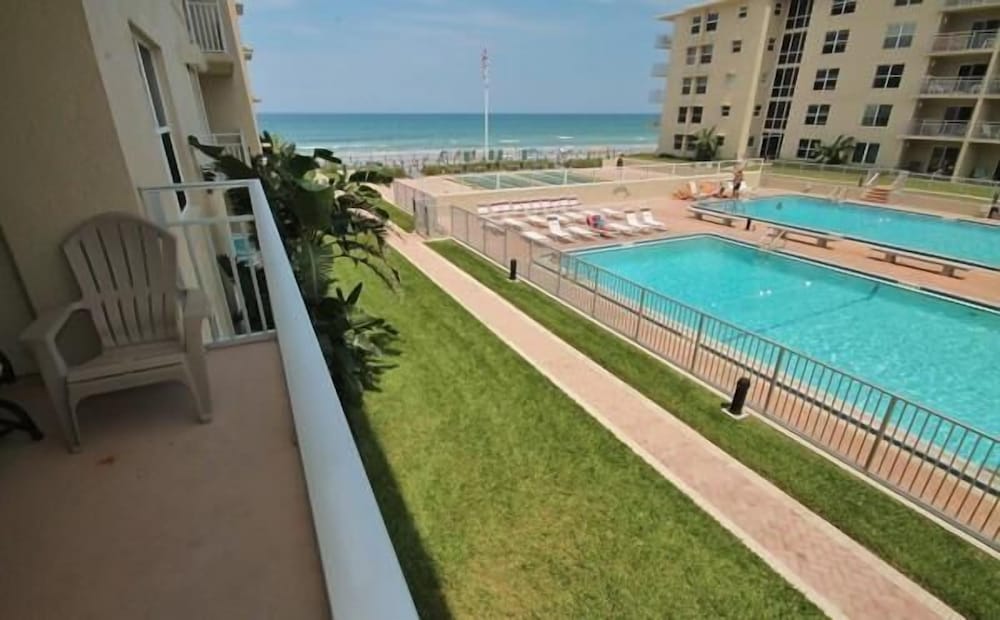 Sea Coast Gardens II 2 Bedroom Condo by Great Ocean Condos