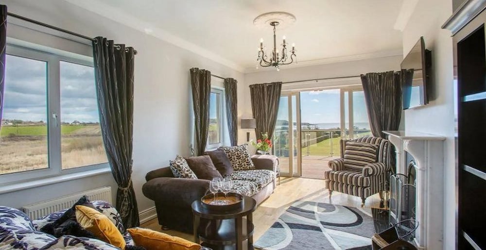 Waterford Villa 5 Bed Beach Retreat
