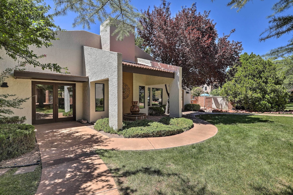 Bright Condo w/ Resort-style Amenities in Sedona! view 4