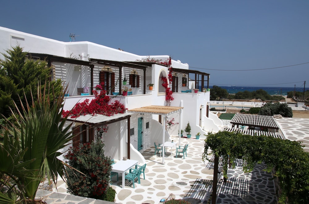 Cave Suites