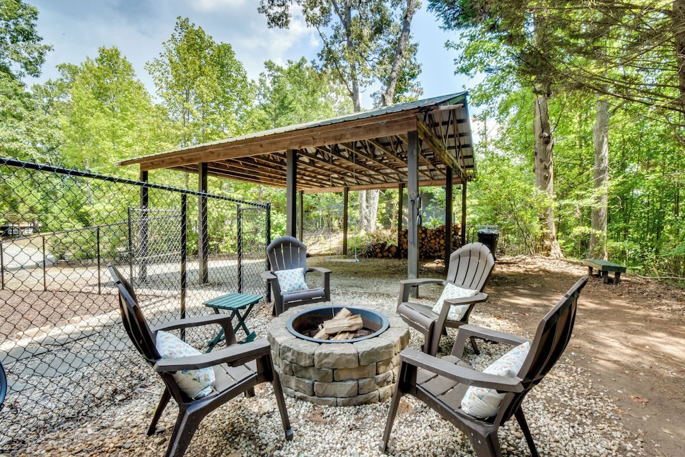 Dock & Hot Tub at Fair Play Hideaway!