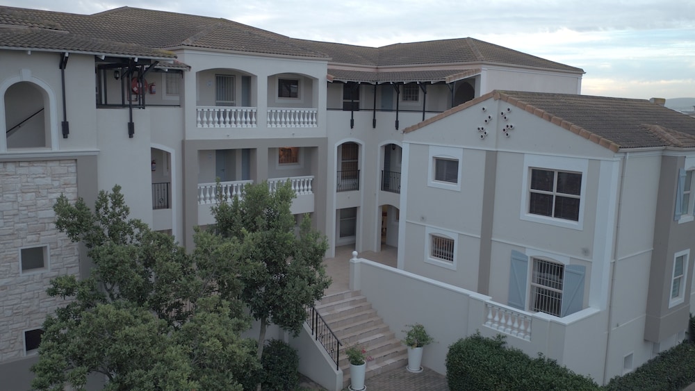 Bougain Villas Apartments