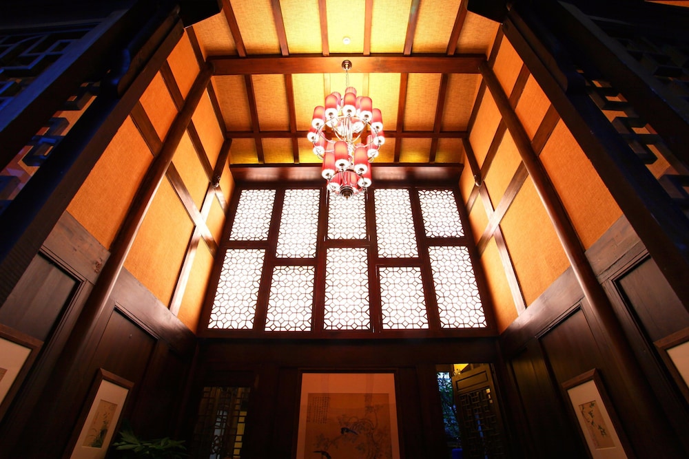 Demen Renli Hotel