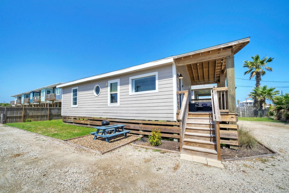 Peyton s Place by Avantstay 2 Blocks to Beach