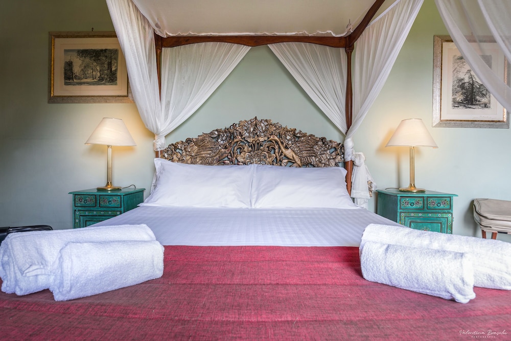 Ape Rosa Relais