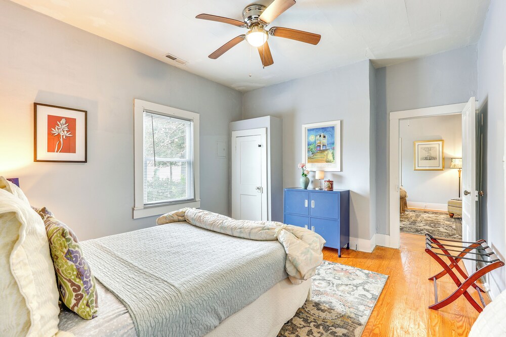 1 Mi to Dtwn Wilmington: Quiet Cottage w/ Deck