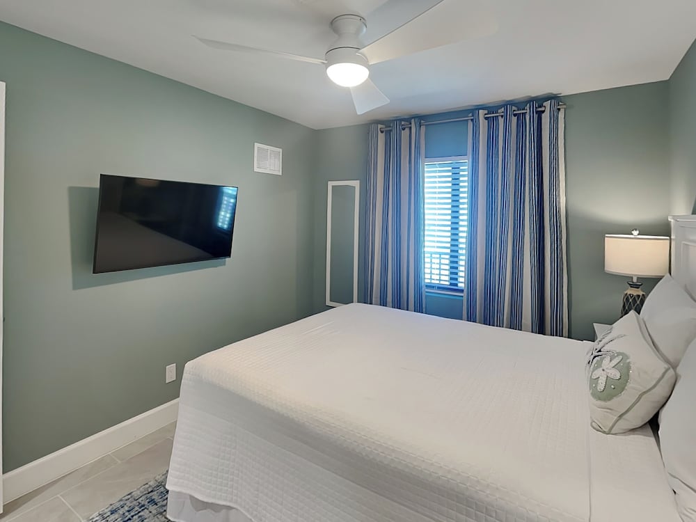 Seaside 5 by Distinctive Beach Rentals