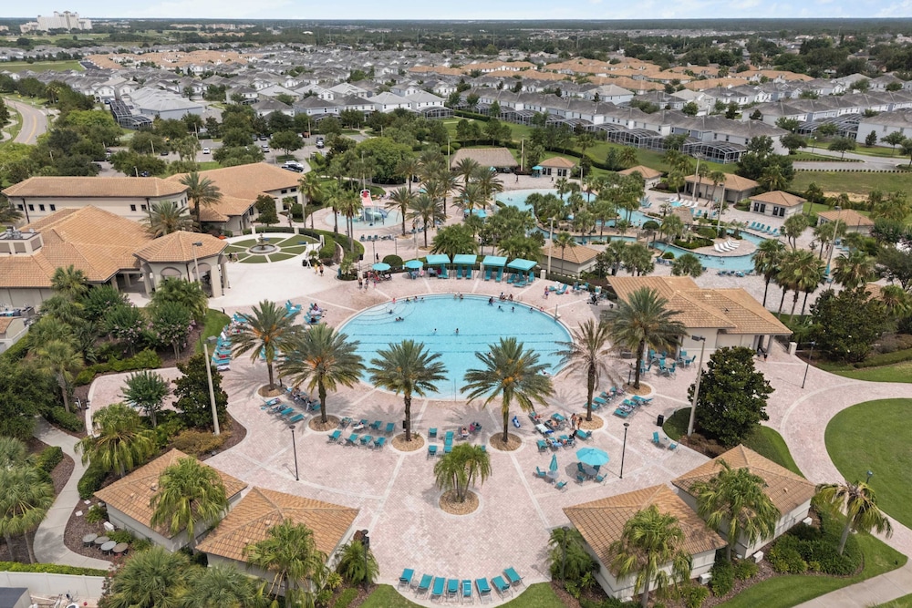 Stinger Luxe Retreat by Avantstay 8BR Luxury Villa Near Disney w/ Pool & Game Room