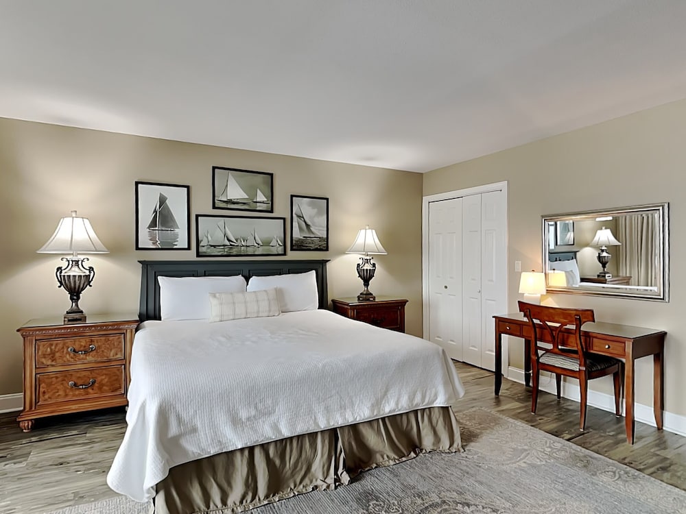 Breakers East by Southern Vacation Rentals