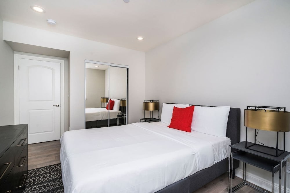 Brand NEW Luxury 3bdr Townhome In Silver Lake, fotografía 2