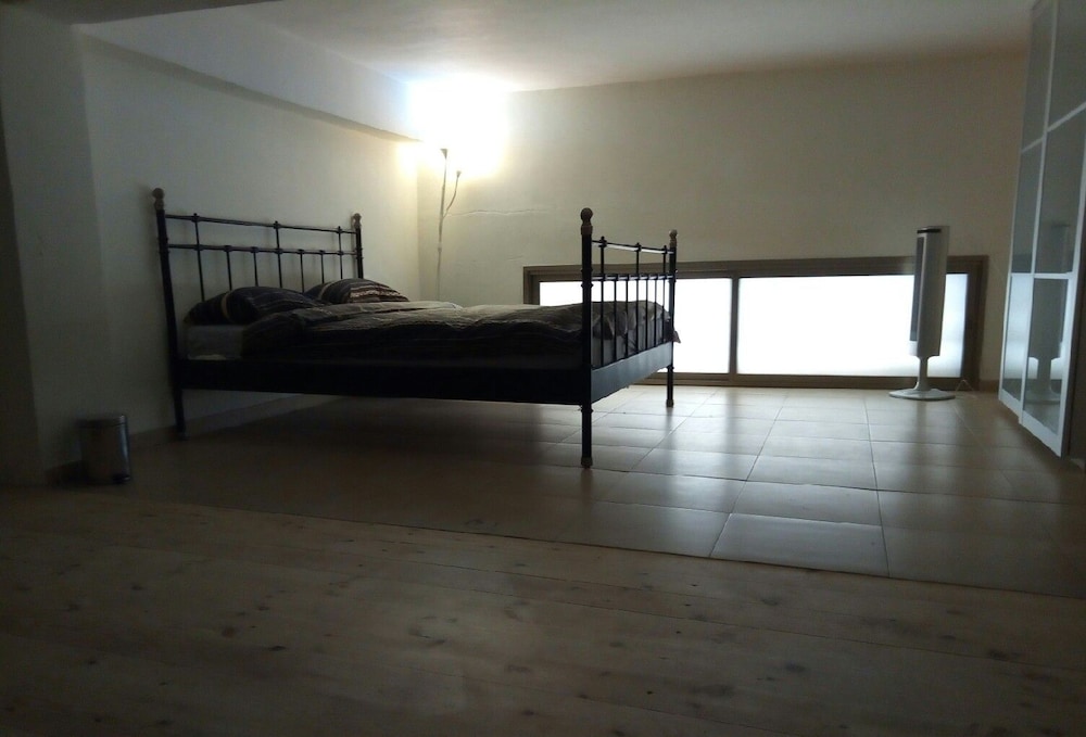 Bat Ami Suite