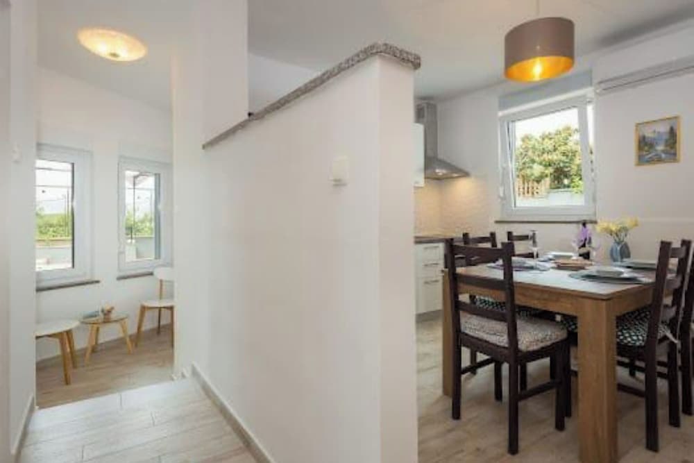 Apartment Alice - close to Pula centre