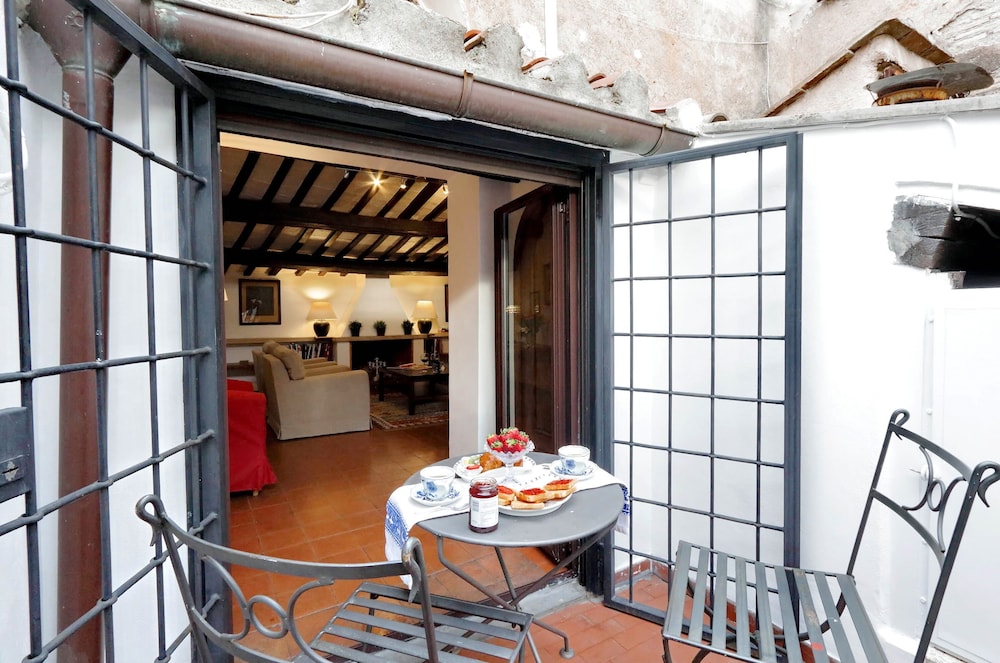 Benedetta - WR Apartments