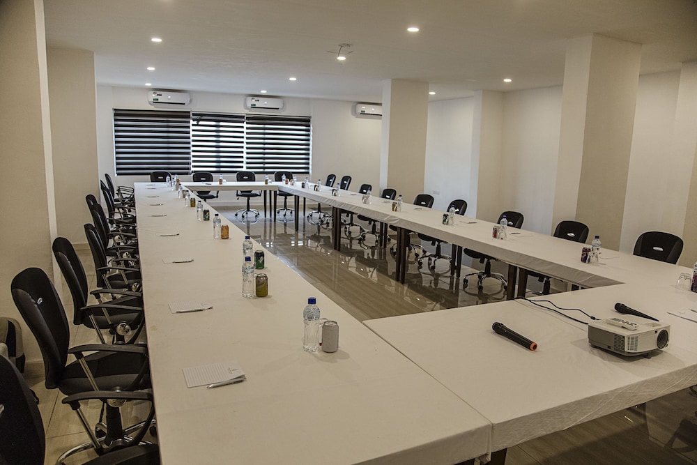meeting & event spaces