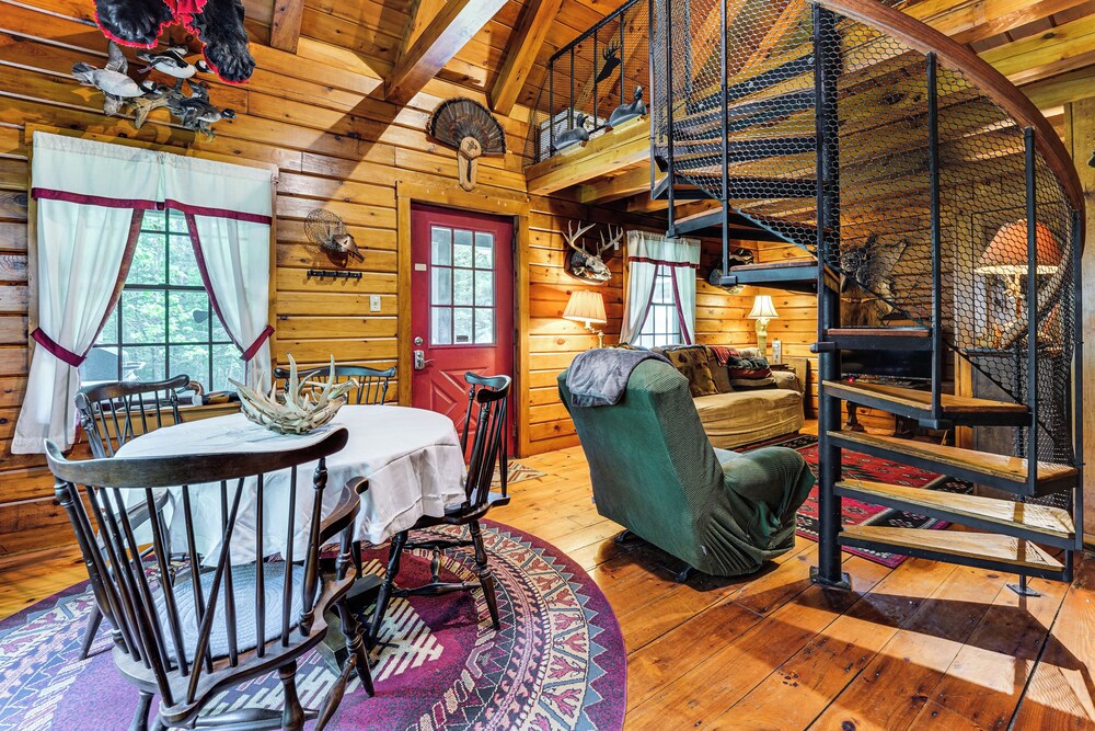 35 Mi to Acadia: Rustic Retreat in Orland!