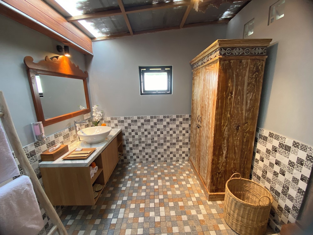 Gunung Gelagah Ubud Villas by EPS