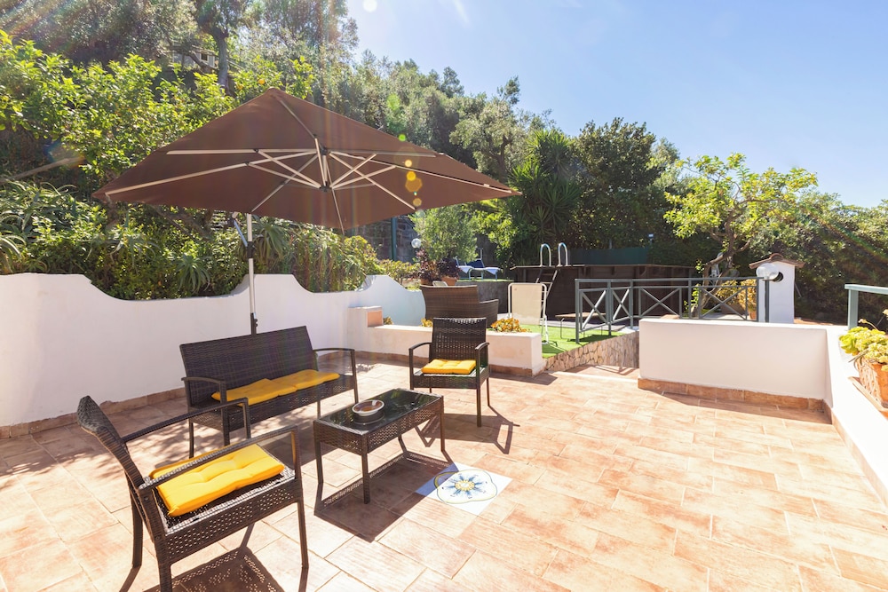 Villa Panorama With Private Pool & View