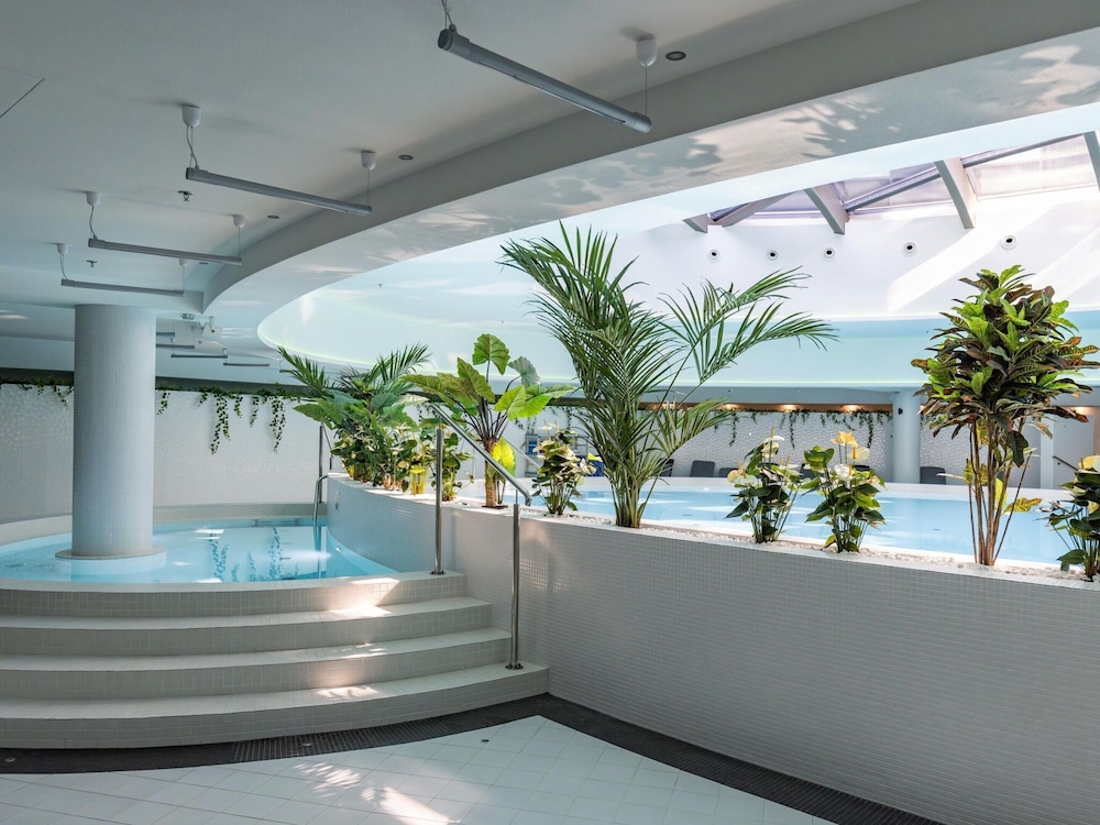 Apartment in Szczecin With Pool and Jacuzzi