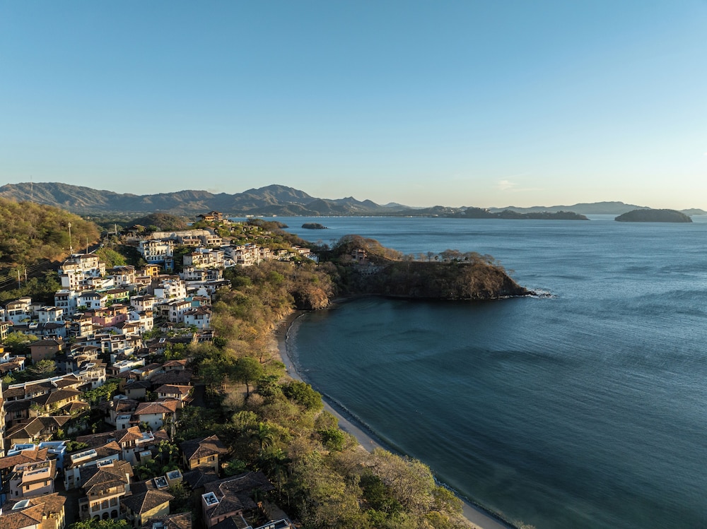 Hotel Las Catalinas Collection - Image 1