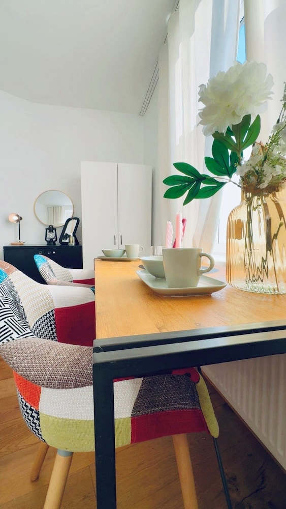 Cozy 5BR Apartment Near Kaufpark