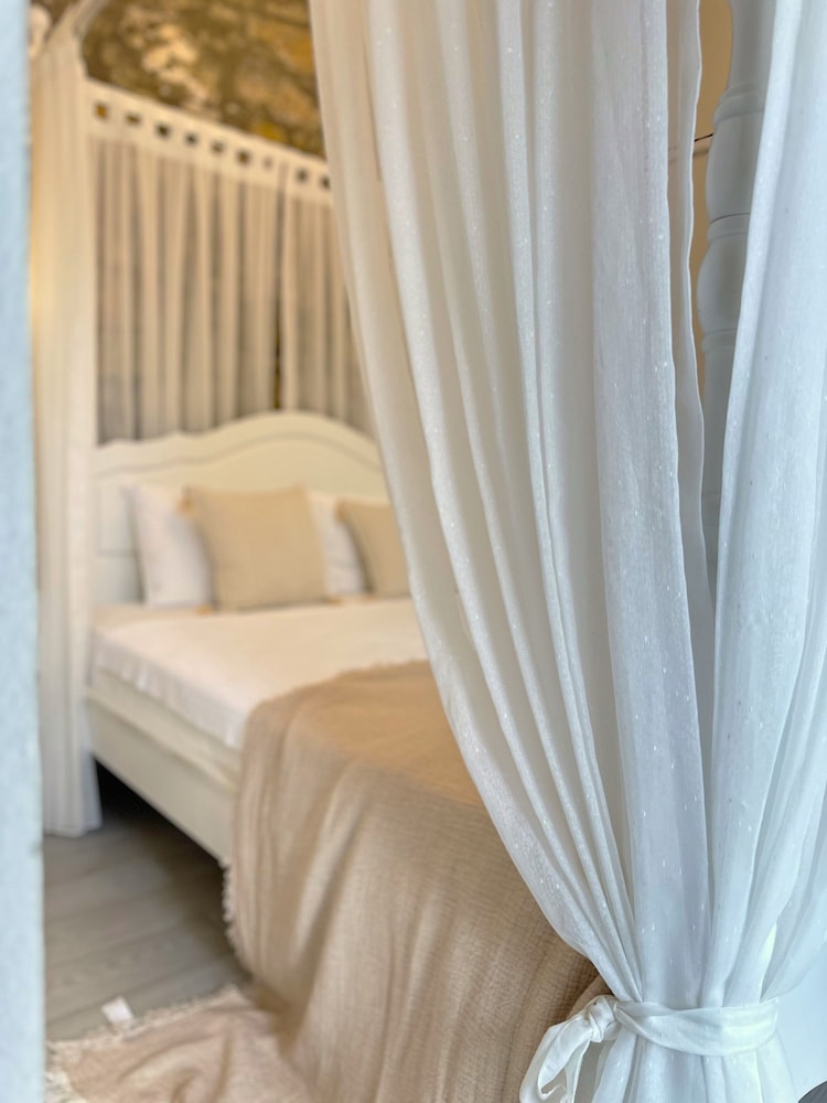 Selin Hotel - Image 11