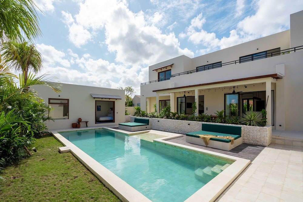Rumah Tiha - Launch Promo Luxury 6BR Villa in Pererenan Canggu photo 3