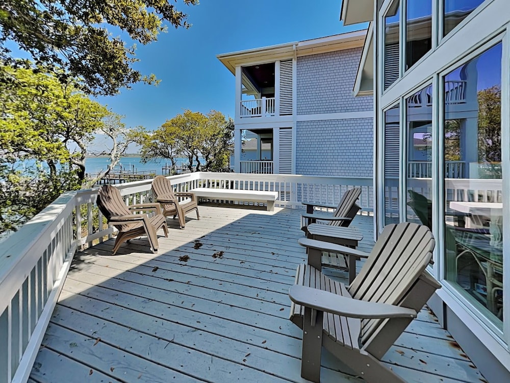 The Pack House by Topsail Realty