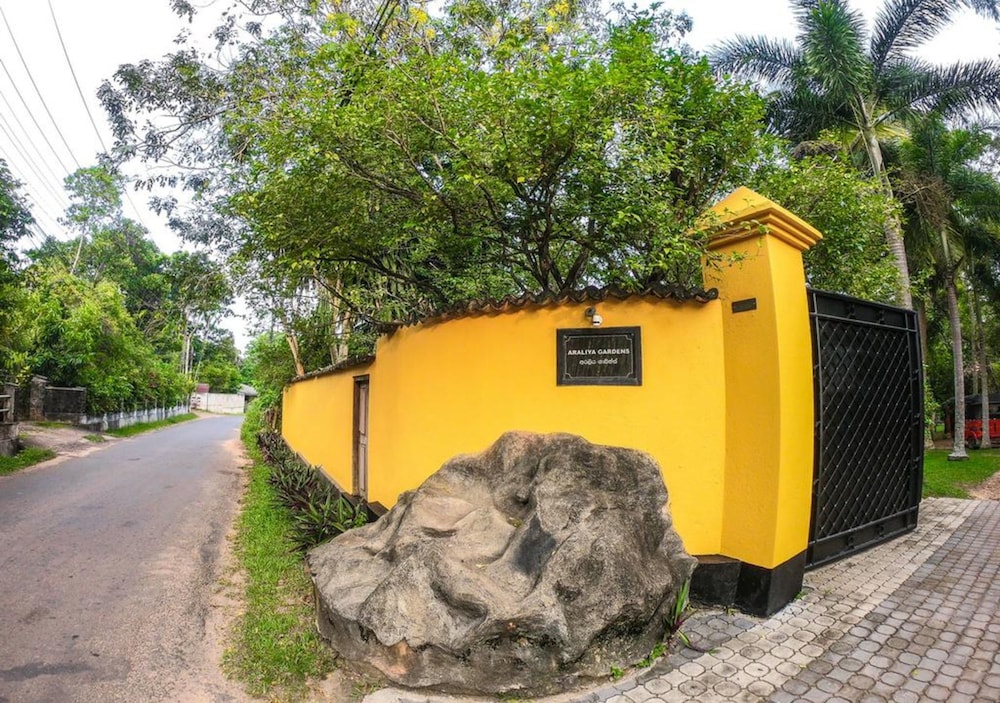 Araliya Garden