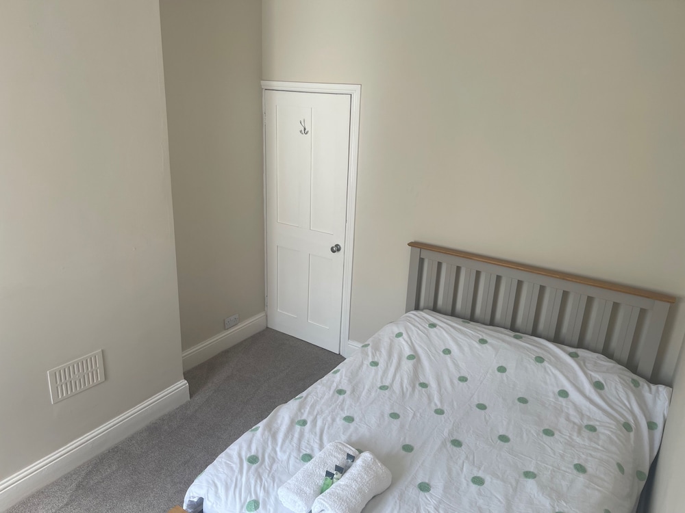 Leicester Retreat - Charming 2 Bedroom House