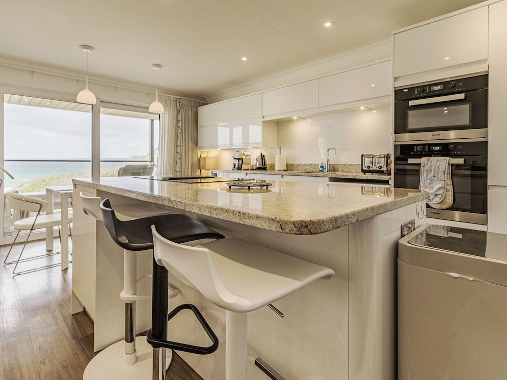 Apartment 18, Burgh Island Causeway
