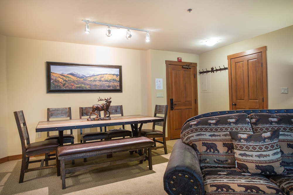 Powderhorn Lodge Deluxe Condos - Solitude UT