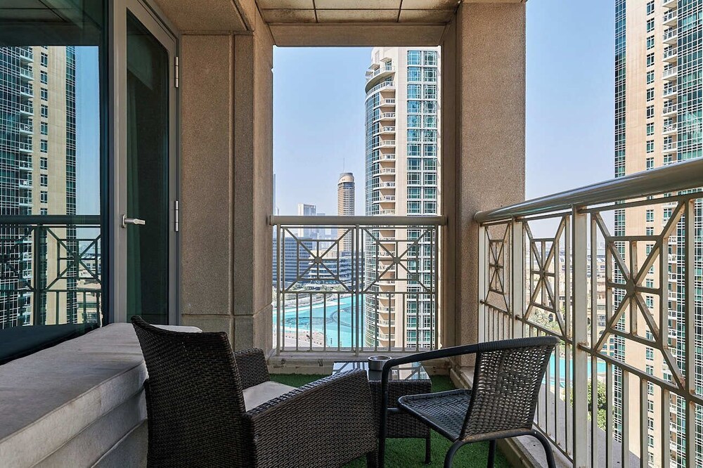 Bellavista-Striking-1Bedroom with Annex