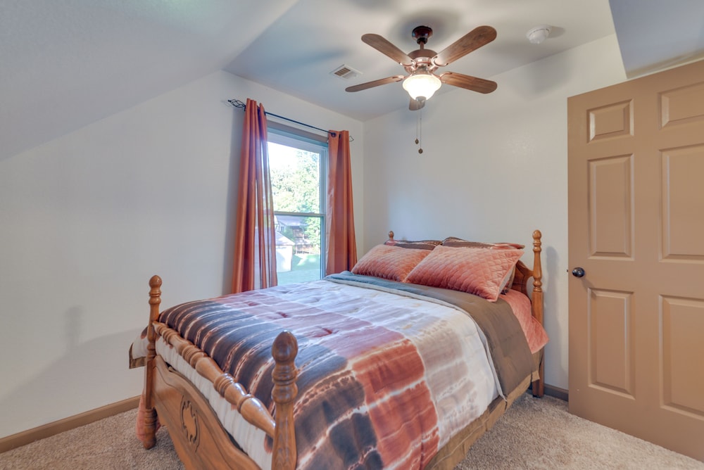 Fisherman's Paradise w/ Fire Pit, Deck + Patio! view 3