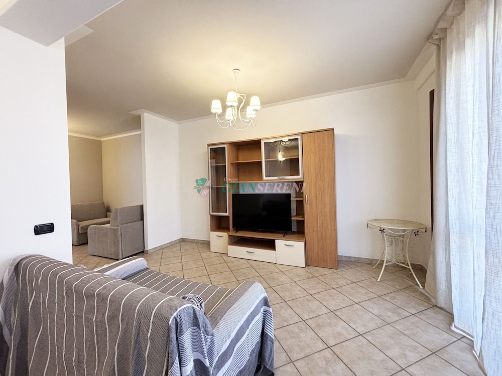 Central Area Close to the Beach-rif Palme