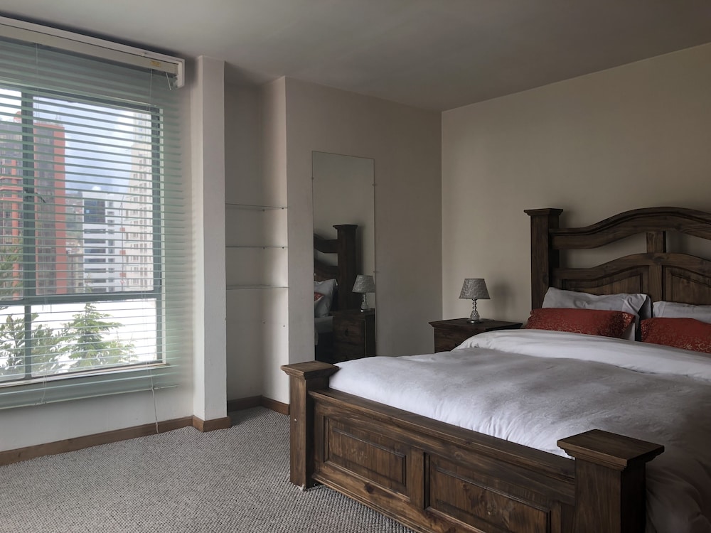 Casa Skyways B&B