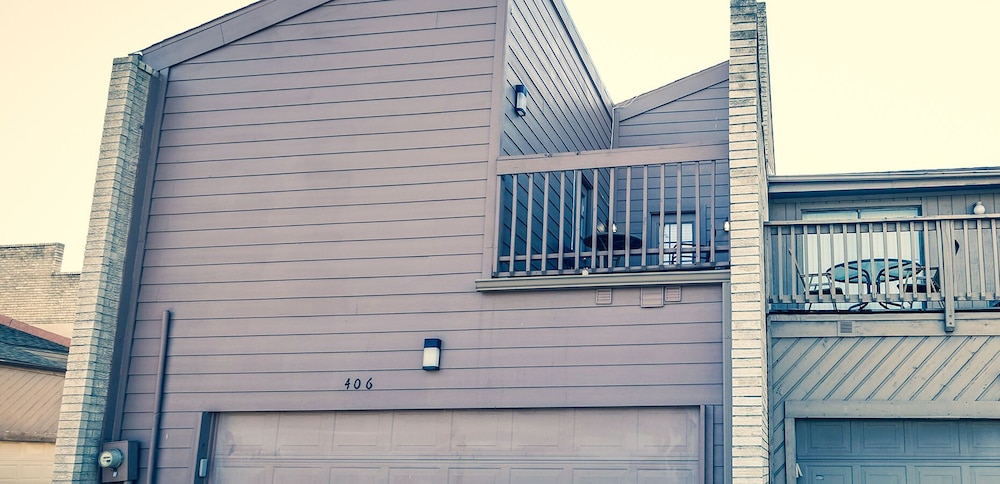 3Bdrm 3.5Bath 7Beds - NRG GRB MM-Park - Image 1