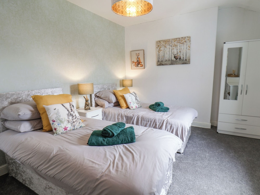 3 Auborough Street