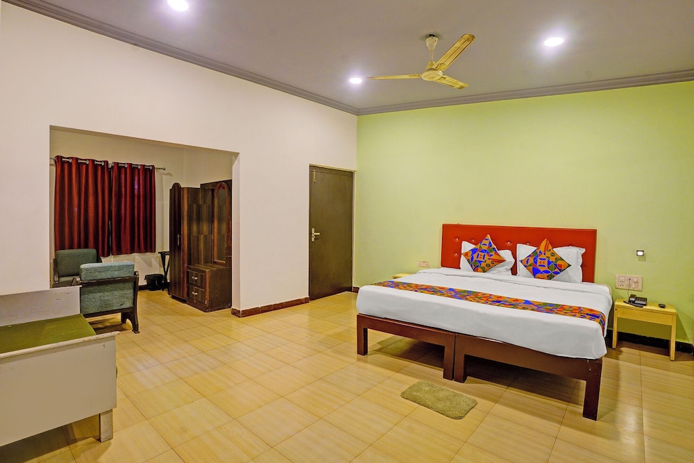Fabhotel Baga Village Home
