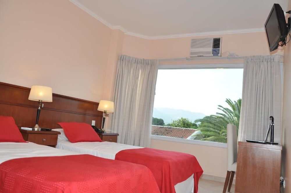 RealNoa Hotel