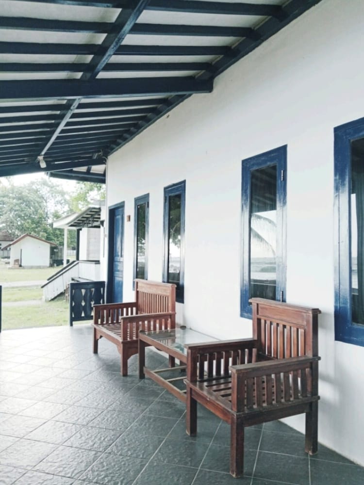 La Plage Beach Club & Resort