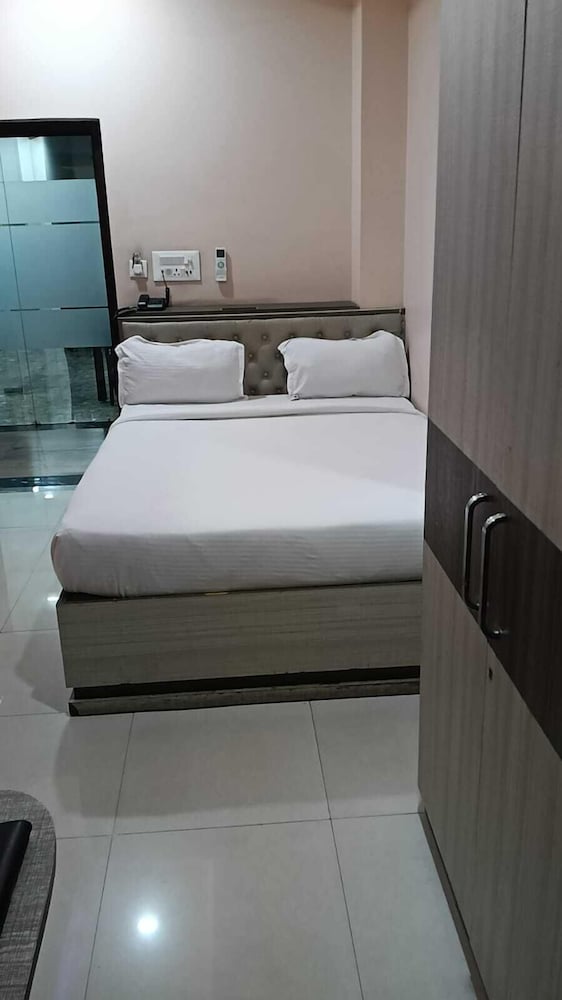 HOTEL JD INN