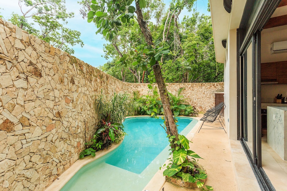 Luxury Stay with Private Pool Just Minutes to Beach Hotspots by Stella Rentals view 2