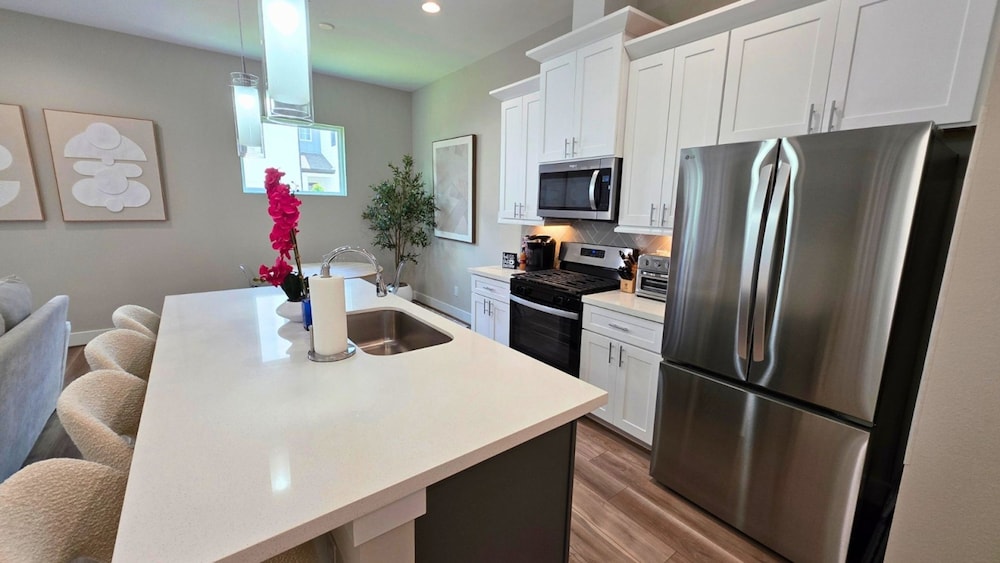 North Houston Comfort 3BR Near Downtown IAH