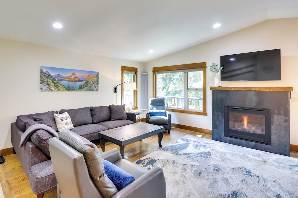 5 Mi to Whitefish Resort: Home w/ Shared Yard!