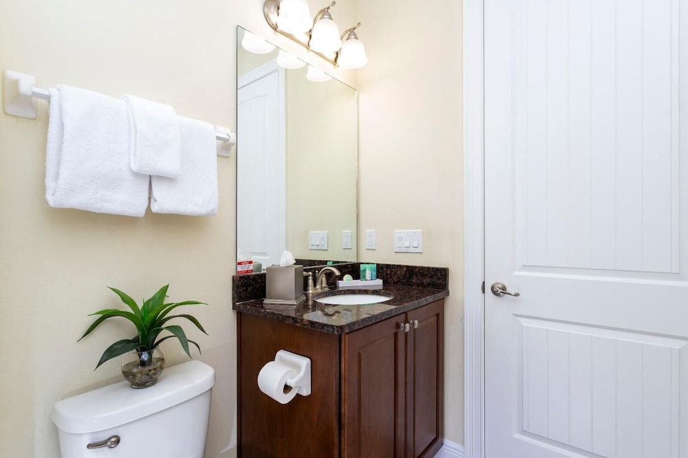 421 NP - Exquisite Retreat at Encore Resort