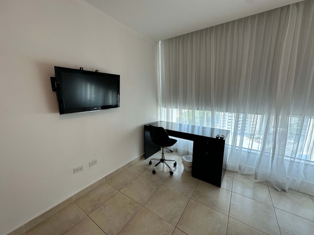 Estrella Federal I 2 Bedroom Apt in Costa del Este